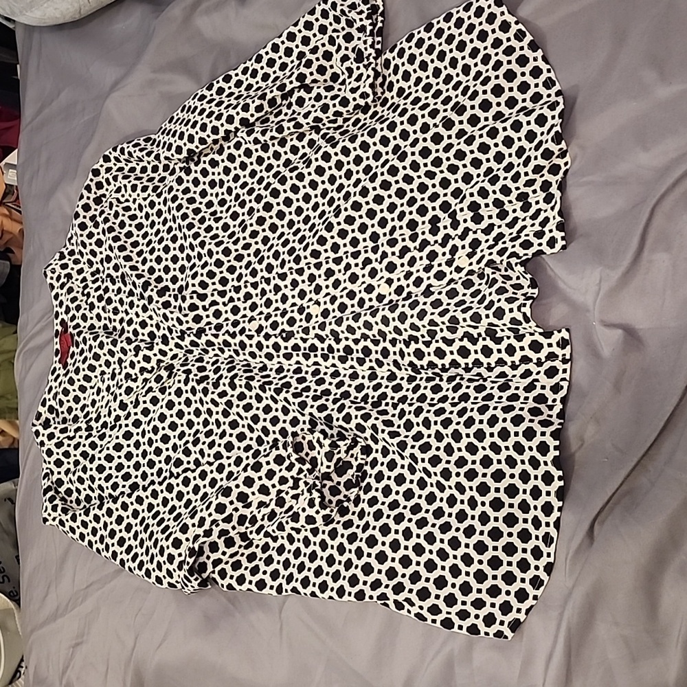 212 collection Large Blouse b&w design
